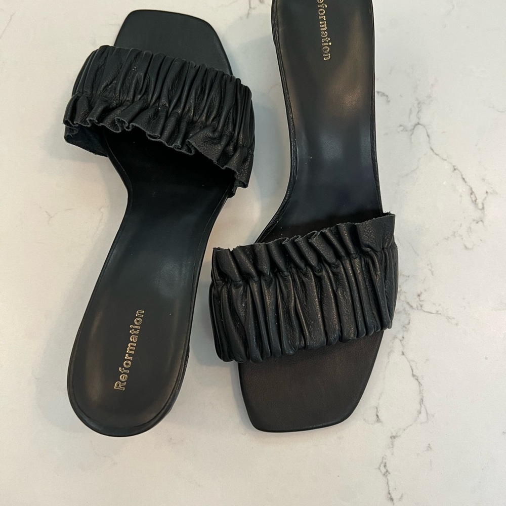 Reformation Shereen Ruched Block Heel in Black